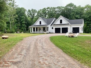 89 Brackett Rd, Brunswick, ME 04011