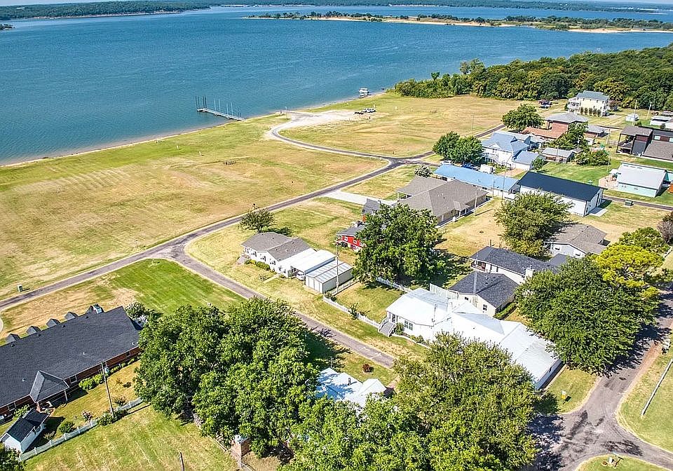 1st image of 1471 Lake Landing Dr