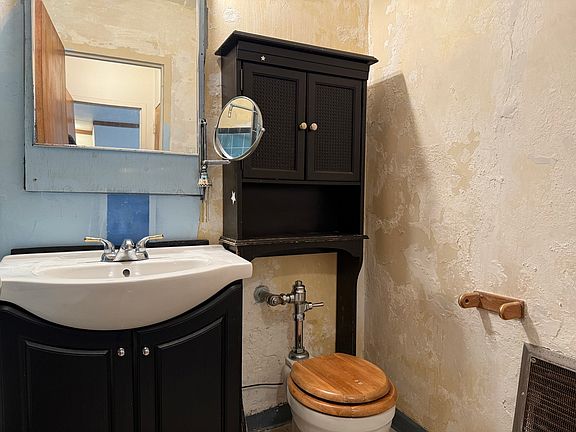 5th image of 7363 S South Shore Dr APT 305