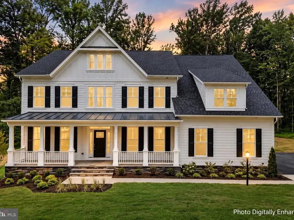 17655 Bates Dr, Hamilton, VA 20158