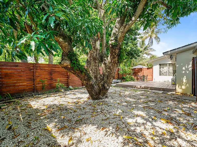 3355 SW 22nd St #1 — Photo 4