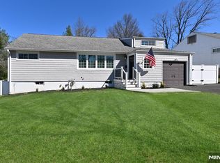 369 Lacey Dr, New Milford, NJ 07646