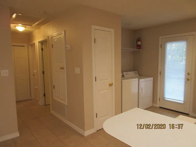 321 Niceville Ave #B — Photo 4