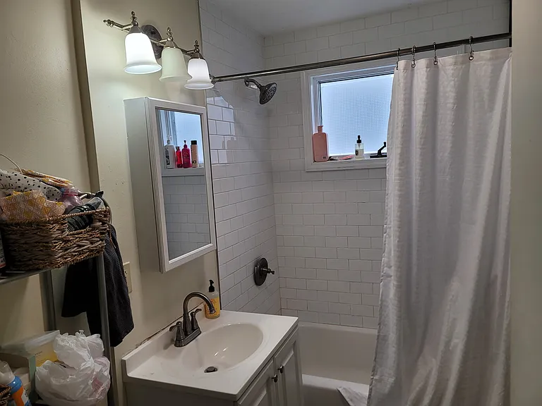 125 Hillsdale Rd #1 — Photo 4