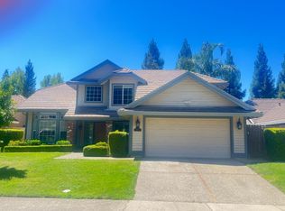 2208 Newcastle Gap Dr, Gold River, CA 95670