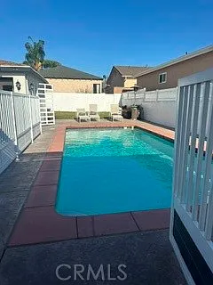 3 bed, 1162 sqft, $4,300 — Photo 1