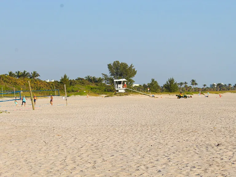 1616 Ocean Dr #104 — Photo 27