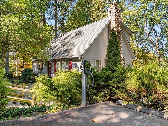 2nd image of 123 Pine Tree Drive