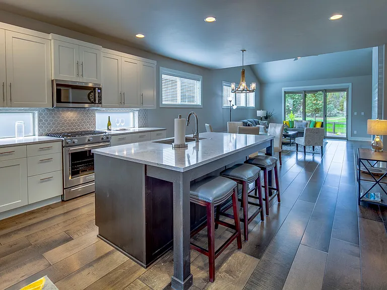 2603 NW Rippling River Ct — Photo 2