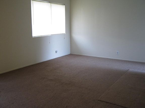 3rd image of 750 Spyglass Dr