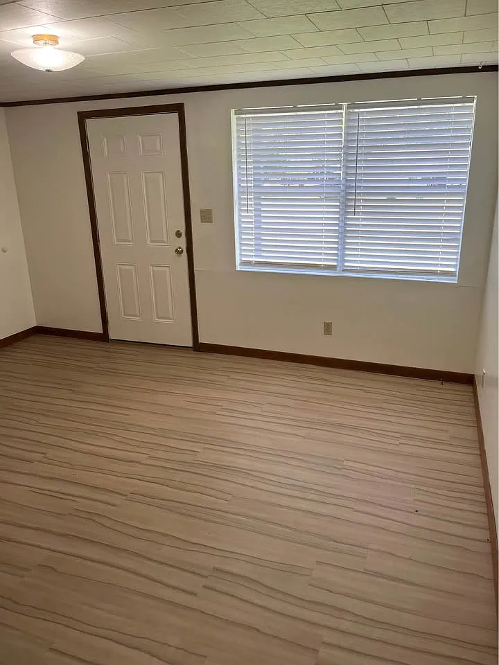 1 bed, 720 sqft, $800 — Photo 3