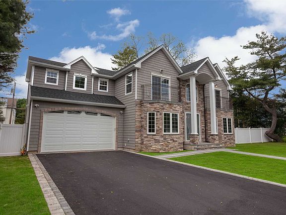 2nd image of 43 Narcissus Dr #A