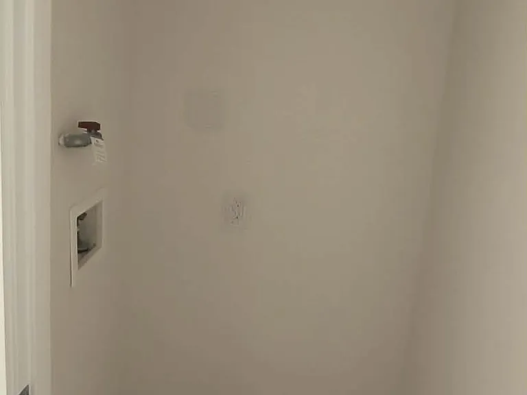 La Playa Apartments — Photo 17