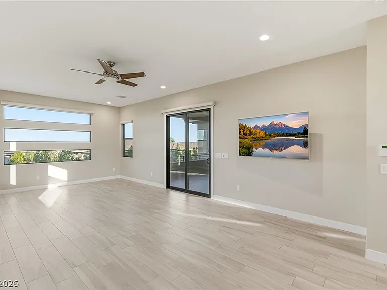 64 Grey Feather Dr — Photo 29