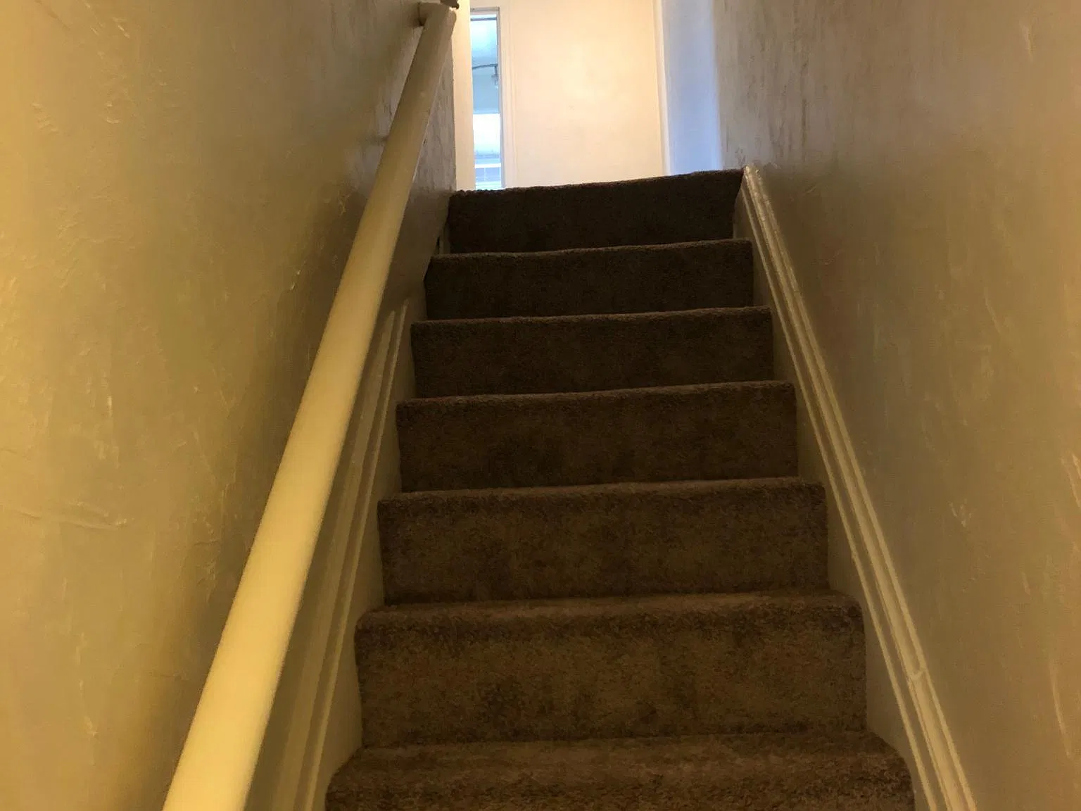 1400 Peterson Dr — Photo 3