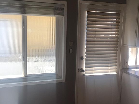 3rd image of 6331 Canobie Ave