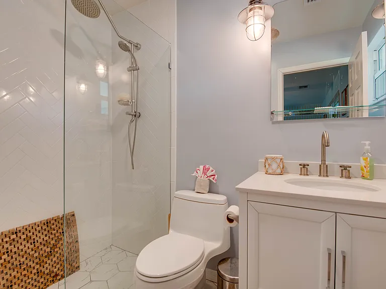 1161 Coates Ln — Photo 18