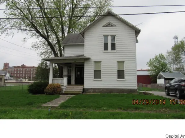 140 E North St, Galesburg, IL 61401