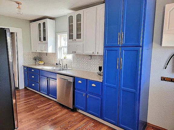 3rd image of 424 Binkley Ave