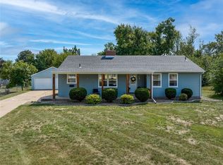 4246 Woodfield Ln NE, Cedar Rapids, IA 52402