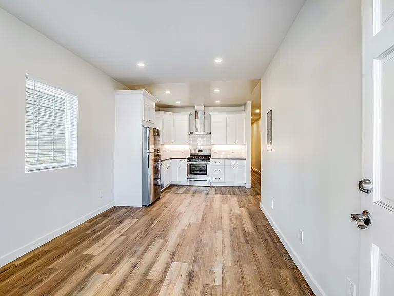 3410 Adeline St — Photo 11