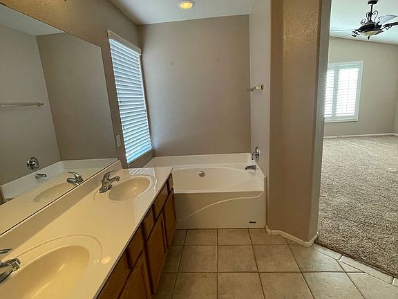 4th image of 20270 N 73rd Dr