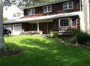 45 Grassy Pond Dr, Smithtown, NY 11787