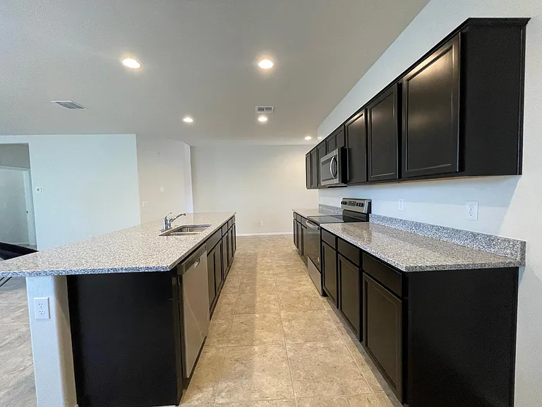 1076 W Sand Canyon Ct — Photo 6