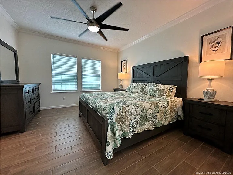 378 NE Wharfs Way — Photo 13