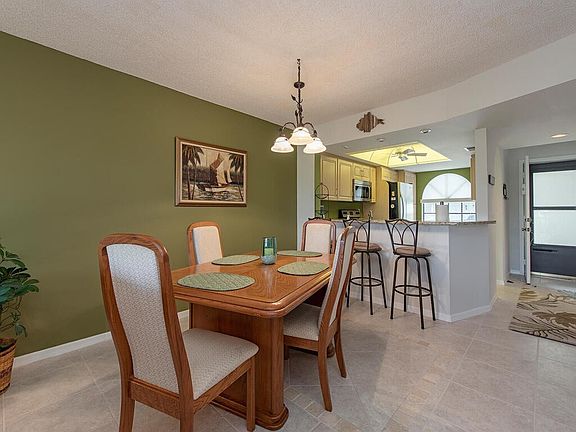4th image of 601 Augusta Blvd #601-C