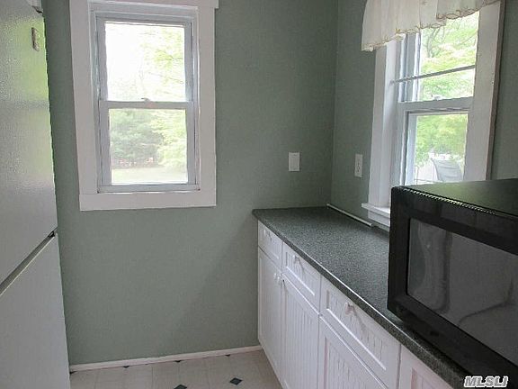 4th image of 24 Park St