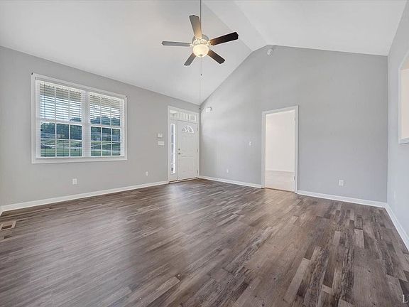 4th image of 10 Jeter Ct