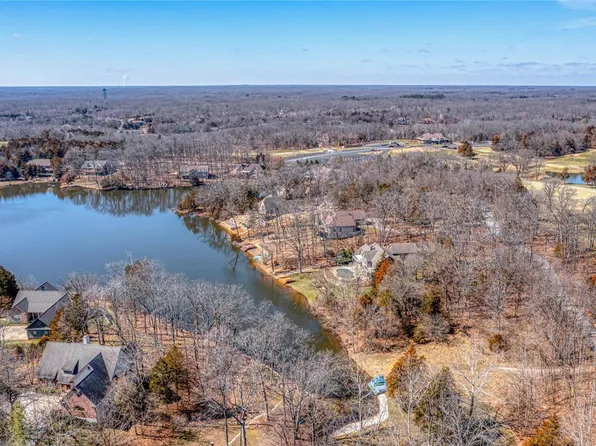1108 Lake Charrette Dr, Innsbrook, MO 63390