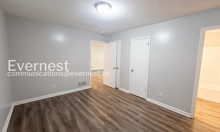 715 W Creek Cir — Photo 8