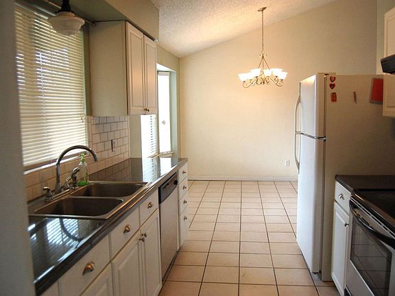 4th image of 4361 W Cornell Ave