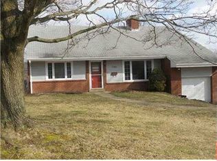 1301 Pinewood Dr, Pittsburgh, PA 15243