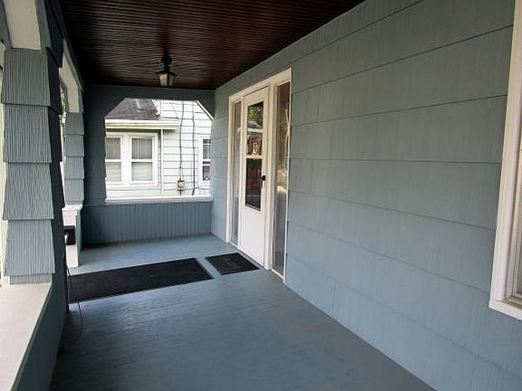 2nd image of 90 New York Ave