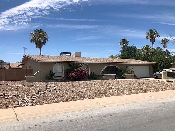 3rd image of 4049 E Desert Cove Ave