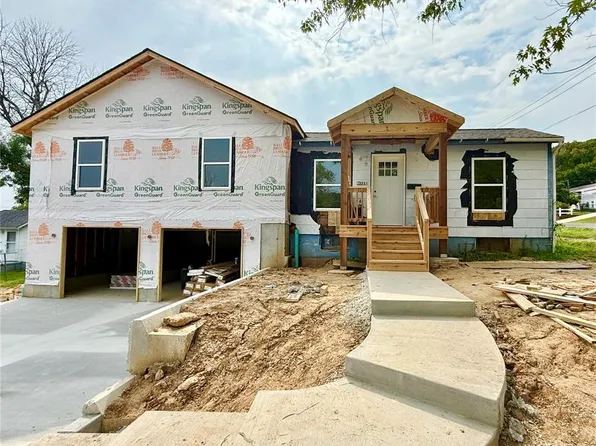 321 N 5th St, Eureka, MO 63069