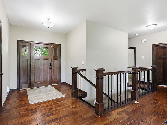 5th image of S Copper Crest Cir