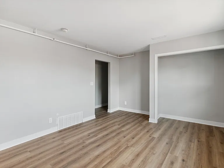 307 Lynn Ave #302 — Photo 7