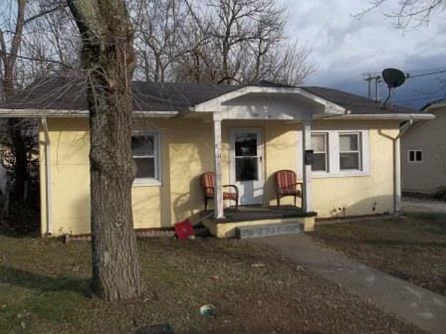 1st image of 670 Victoria St