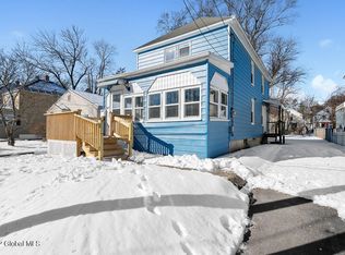 127 Clayton Rd, Schenectady, NY 12304