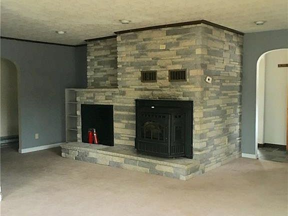 5th image of 304/306 Main St