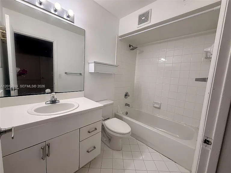 2078 Madeira Dr #0 — Photo 16