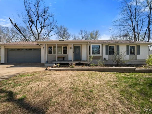 47 Judy Dr, Saint Charles, MO 63301