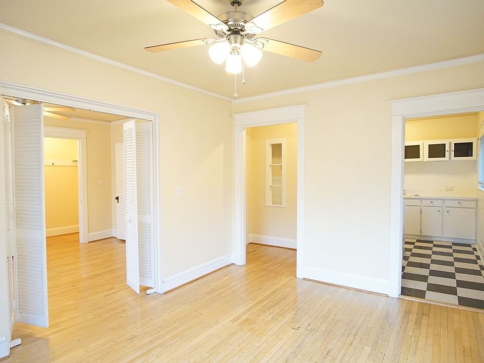 1st image of 2943 SE Alder St APT 14