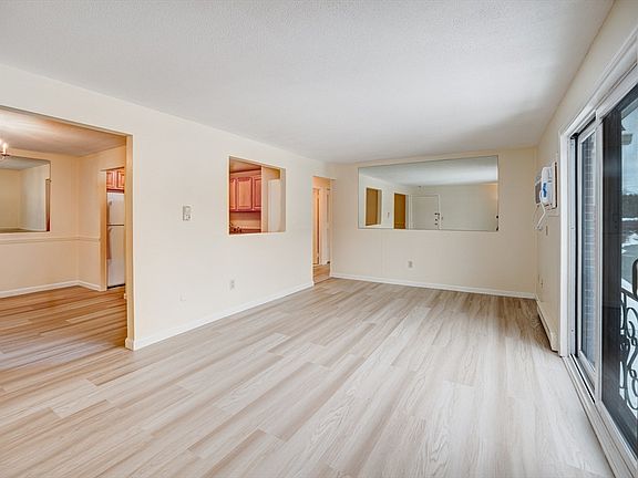 3rd image of 388 Great Rd #A9