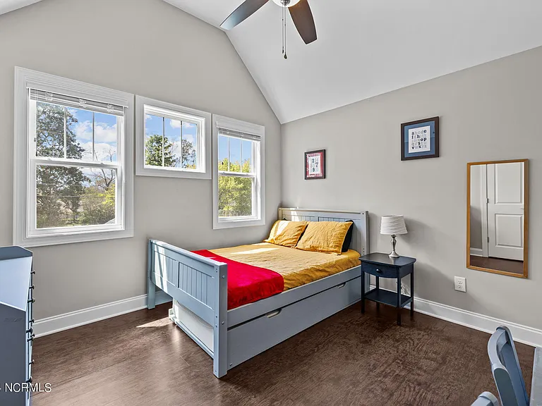 182 Lakeview Dr — Photo 45