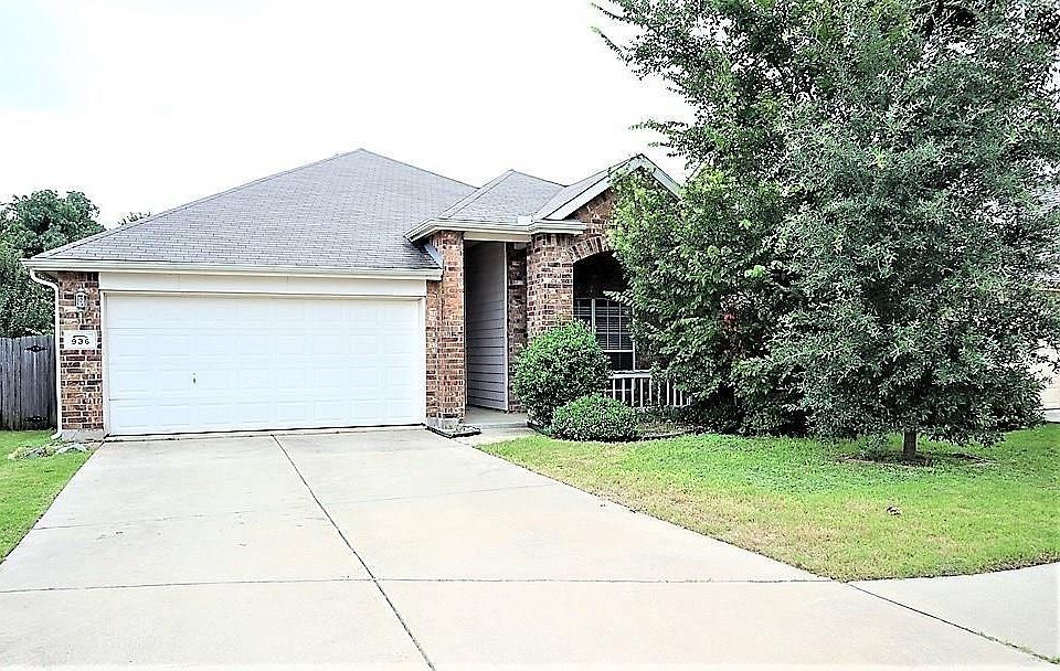 1st image of 936 Starling Ln